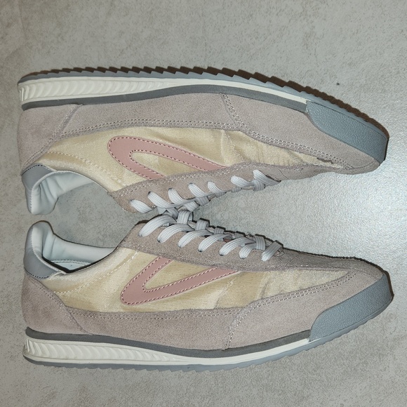 Tretorn Rawlings Sneakers - Blush *AS IS* - Picture 3 of 5